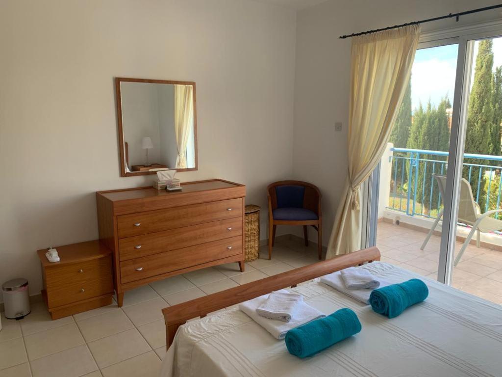 Regina Gardens - Spacious 3 Bed, 2 Bath Maisonette Paphos 外观 照片