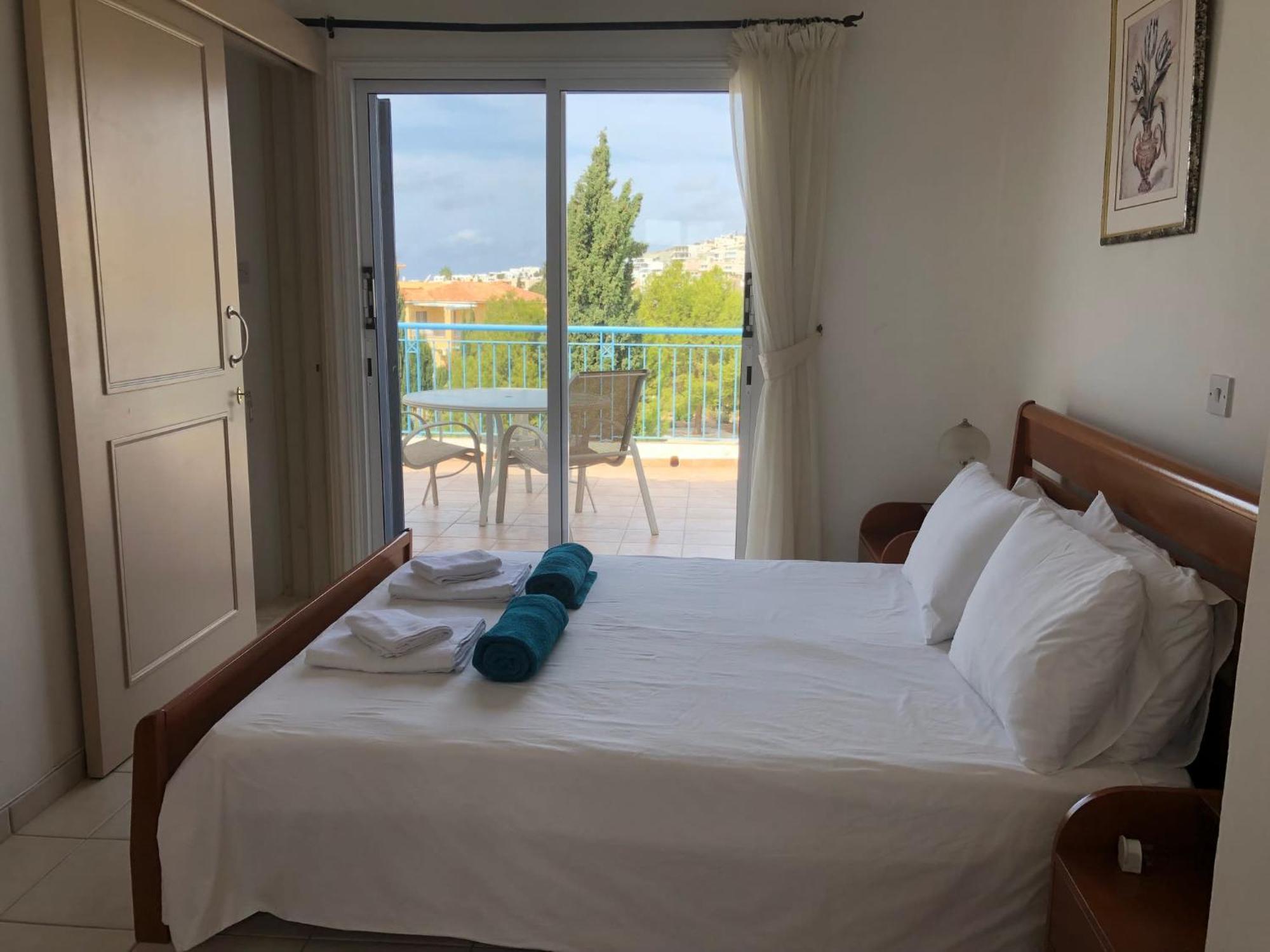 Regina Gardens - Spacious 3 Bed, 2 Bath Maisonette Paphos 外观 照片