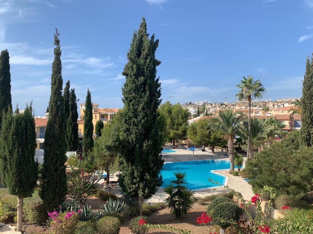 Regina Gardens - Spacious 3 Bed, 2 Bath Maisonette Paphos 外观 照片