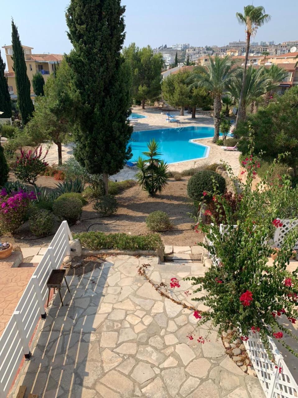 Regina Gardens - Spacious 3 Bed, 2 Bath Maisonette Paphos 外观 照片