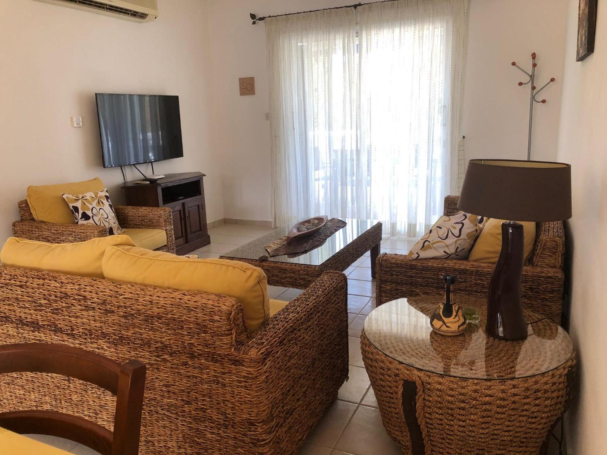 Regina Gardens - Spacious 3 Bed, 2 Bath Maisonette Paphos 外观 照片
