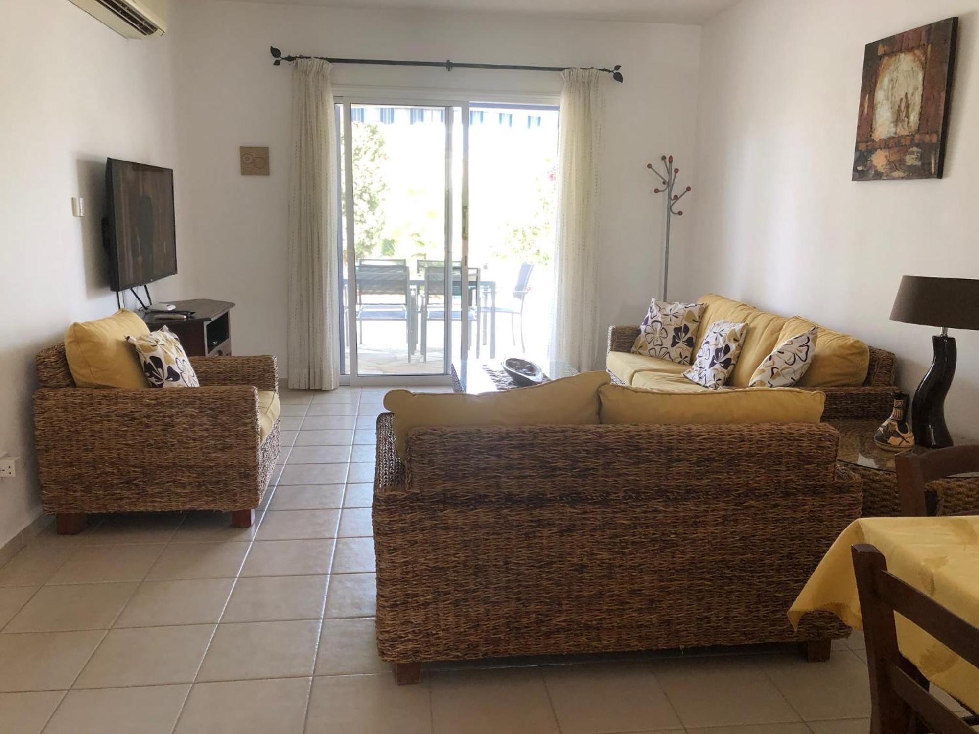 Regina Gardens - Spacious 3 Bed, 2 Bath Maisonette Paphos 外观 照片